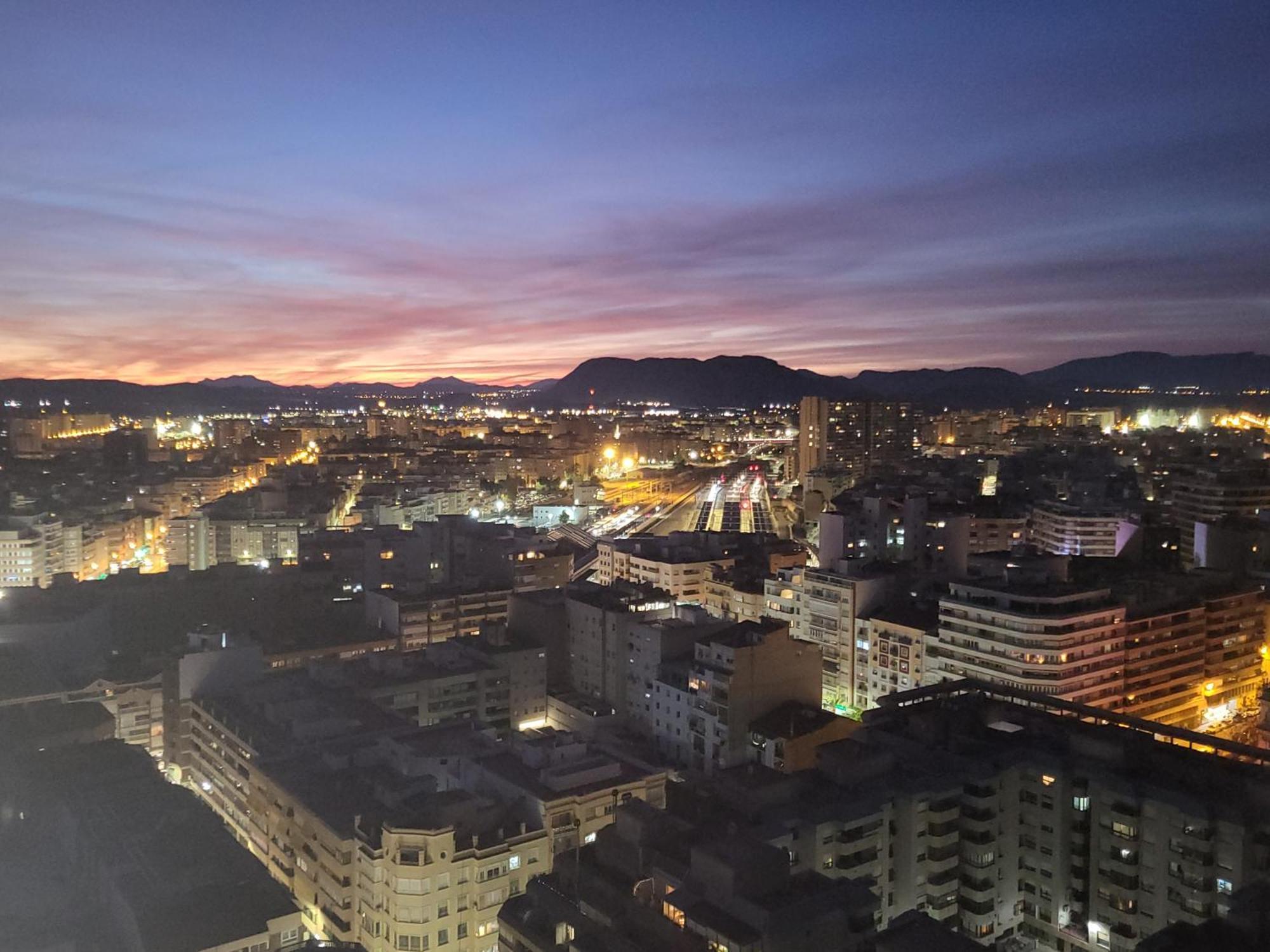Charming Studio In The Center Of The City Apartamento Pleno Centro De Alicante Exterior foto